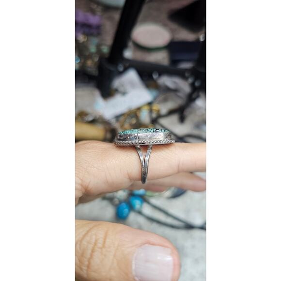Vintage Navajo Spotted Turquoise Sterling Silver Statement Ring - Picture 7 of 7